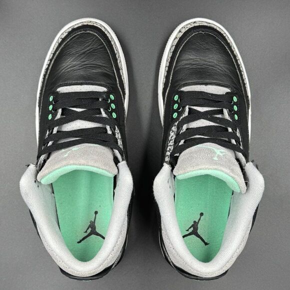 Air Jordan 3 Retro 'Green Glow' - Picture 2 of 9